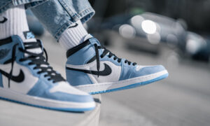 Giày Nike Air Jordan 1 Retro High OG 'University Blue' 555088-134 - Ảnh 3