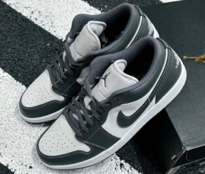 Giày Nike Air Jordan 1 Low ‘Grey White’ 553558-044 - Ảnh 2