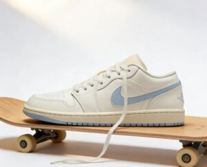 Giày Nike Air Jordan 1 Low 'Sail Ghost' DC0774-106 - Ảnh 4