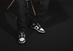 Giày Nike Dunk Low 'Black White' GS CW1590-100 - Ảnh 7