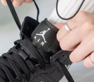 Giày Nike Air Jordan 1 Mid Wmns 'Black White' BQ6472-011 - Ảnh 4